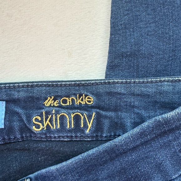 7 for all Mankind “the ankle skinny” jeans - Picture 4 of 7